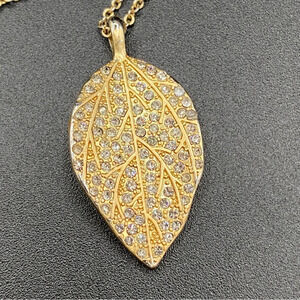 Vintage Lia Sophia Eden Efflorescence Leaf Necklace with Sparkly Crystals